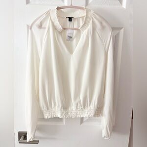 Ann Taylor creamy vanilla blouse‎ size Medium NWT
